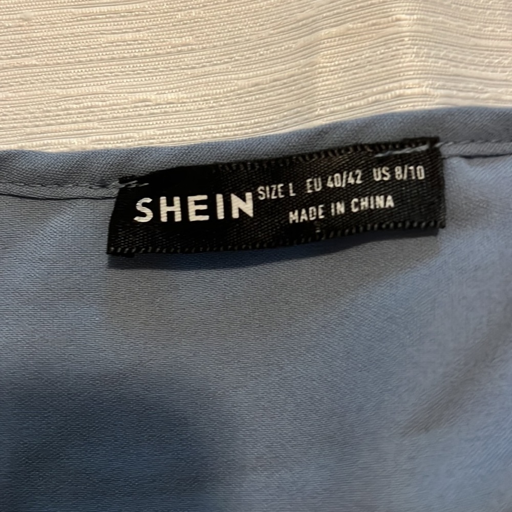 Shein top - Picture 3 of 3